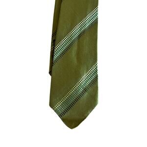 Bullocks wilshire yapre men's neck tie. Green. SILK. Office Work Play!